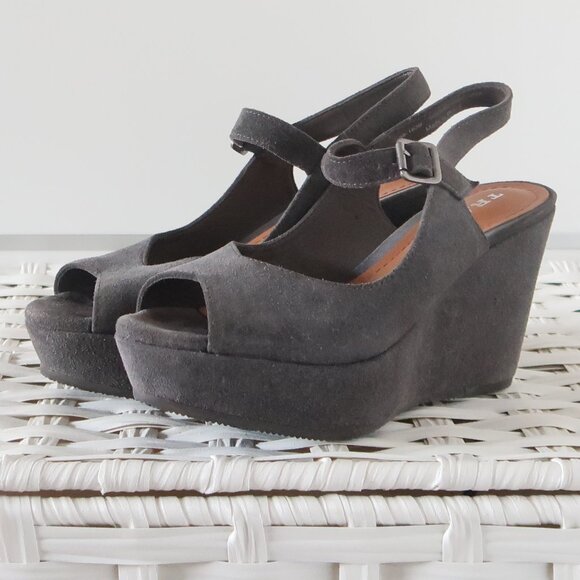 Trask Gray Suede Platform Wedge Sandals Peep Toe Ankle Strap Comfort Heels 6